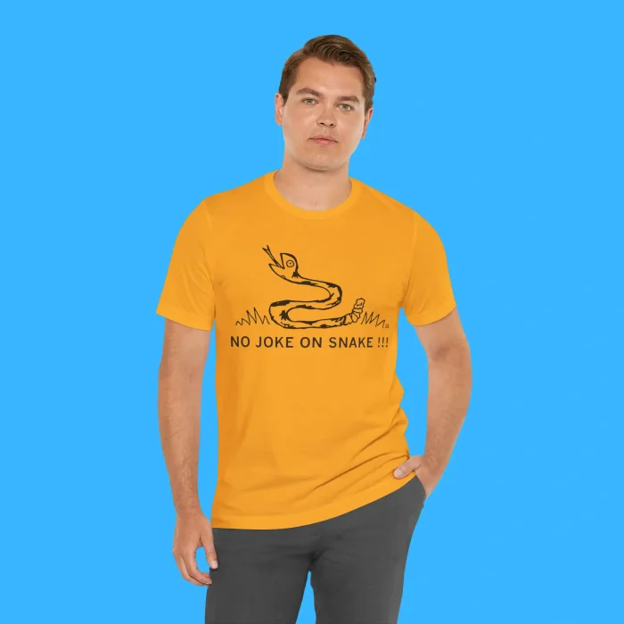 No Joke On Snake Heavyweight Person Shirt